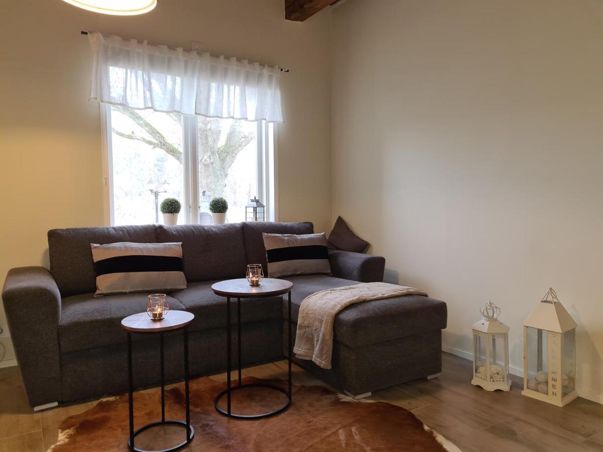 Byskolansvandrarhem Bronnestad Extérieur photo