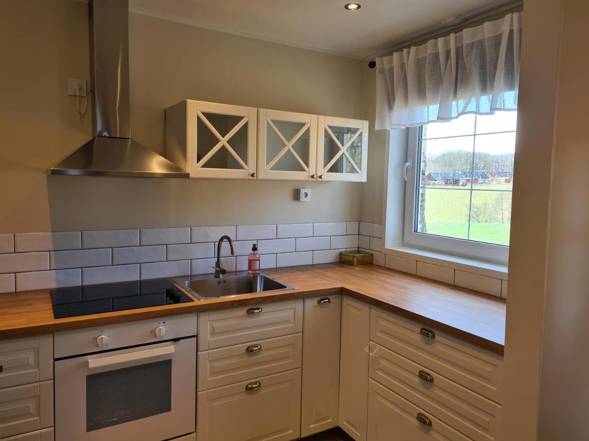 Byskolansvandrarhem Bronnestad Extérieur photo