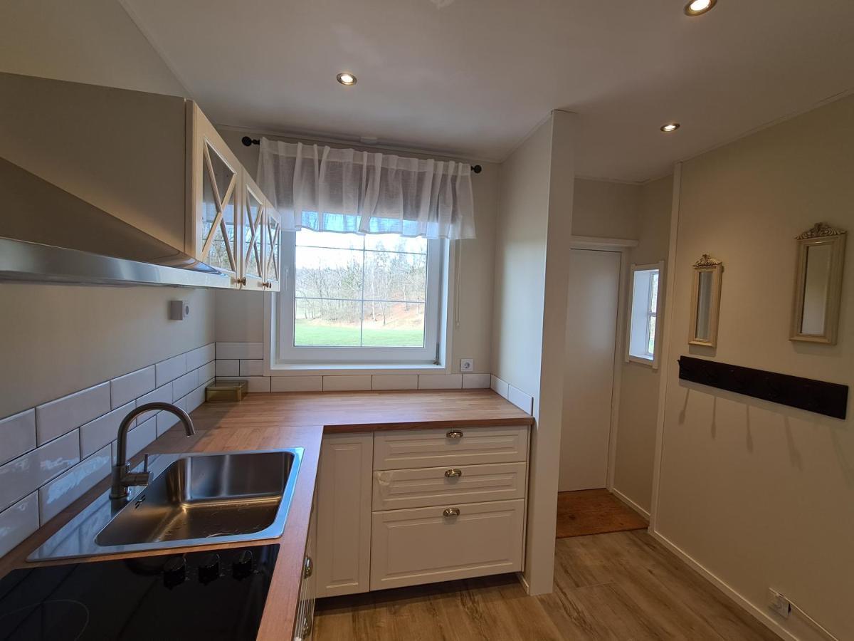 Byskolansvandrarhem Bronnestad Extérieur photo