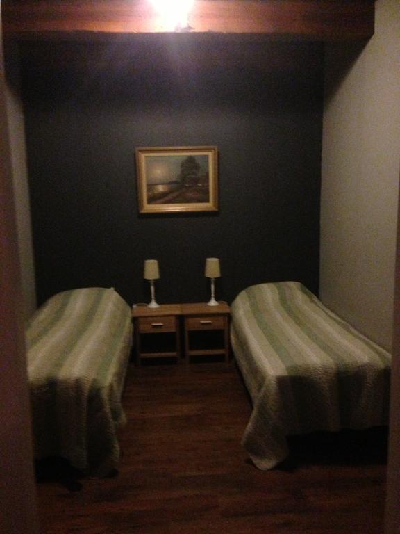 Byskolansvandrarhem Bronnestad Chambre photo