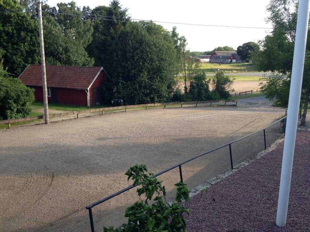 Byskolansvandrarhem Bronnestad Extérieur photo