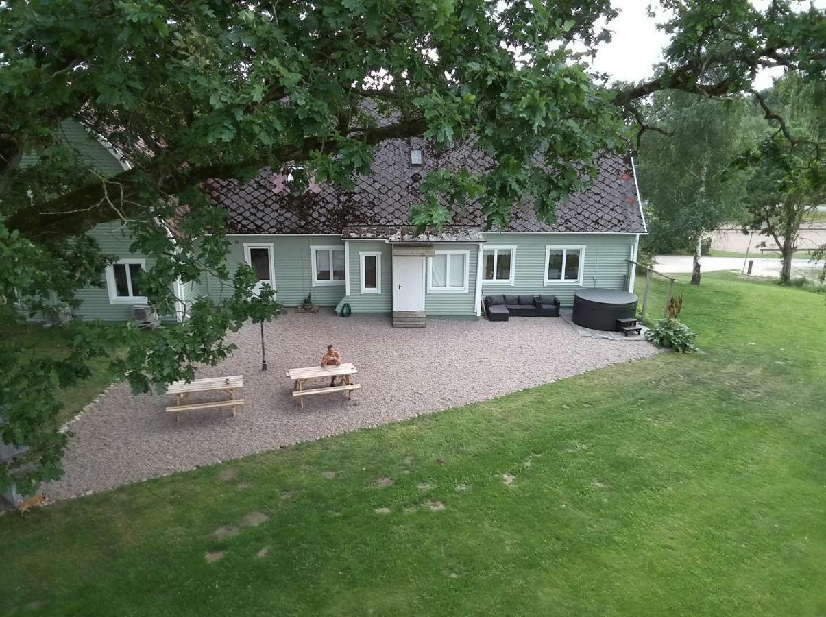 Byskolansvandrarhem Bronnestad Extérieur photo